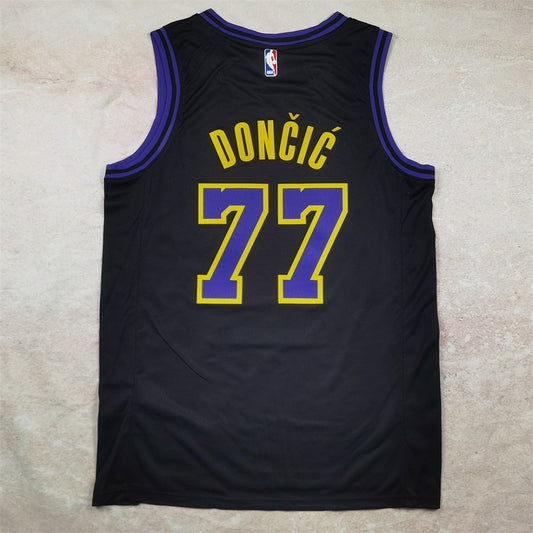 Jersey Angeles Lakers - Doncic #77