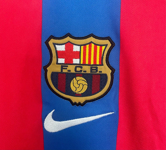 Barcelona 2001-2002 Retro