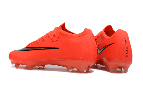 Nike Mercurial Vapor en color naranja brillante