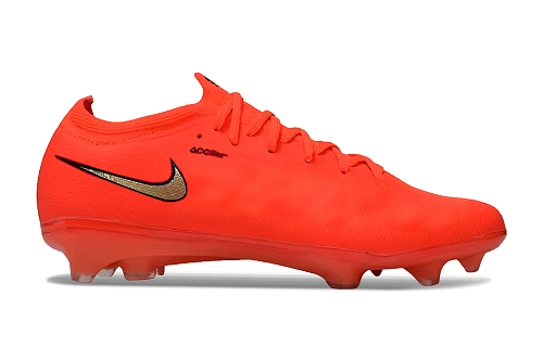 Nike Mercurial Vapor en color naranja brillante