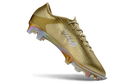Nike Mercurial Superfly 1 CR7 Special Edition en color dorado metálico