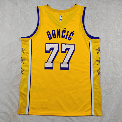 Jersey Angeles Lakers - Doncic #77