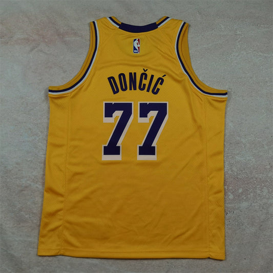 Jersey Angeles Lakers - Doncic #77