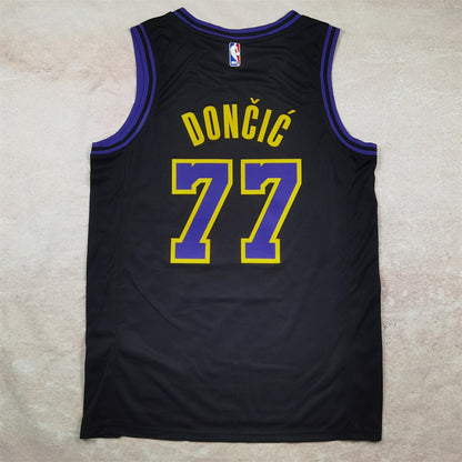 Jersey Angeles Lakers - Doncic #77