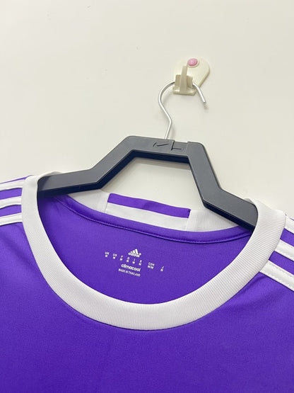Real Madrid 2016-17 Visita Retro