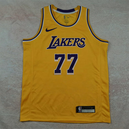 Jersey Angeles Lakers - Doncic #77