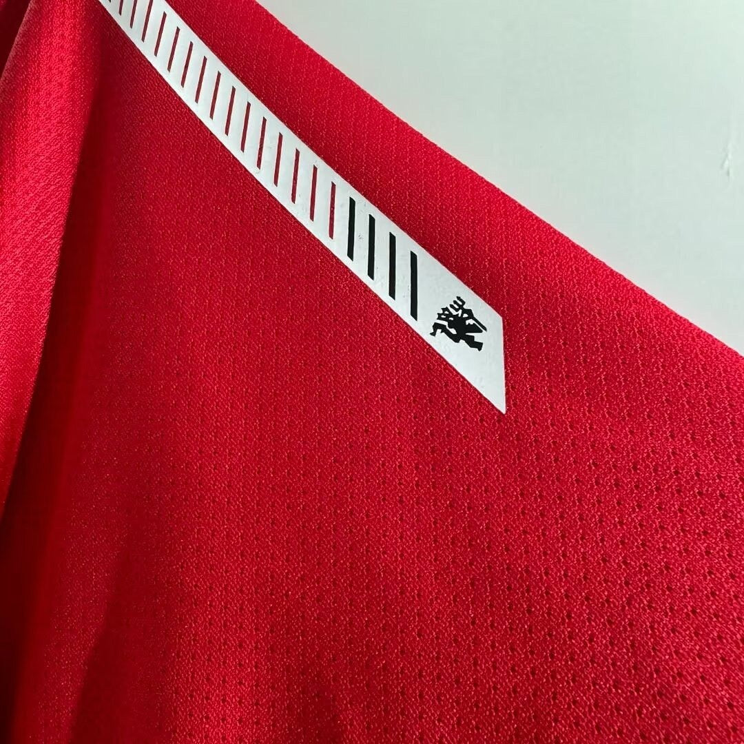 Manchester United 2010-2011 Retro