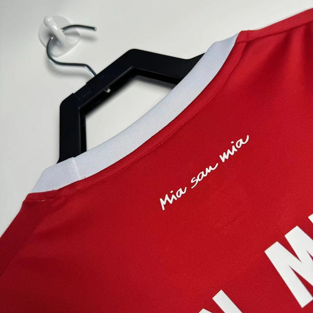 Bayer Munchen 2017-2018 Retro