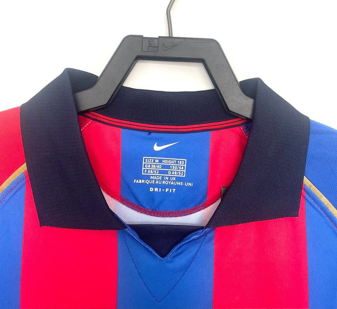 Barcelona 2001-2002 Retro
