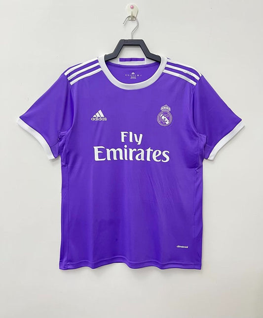 Real Madrid 2016-17 Visita Retro