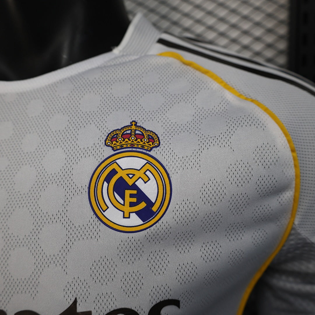 Real Madrid manga larga 25-26