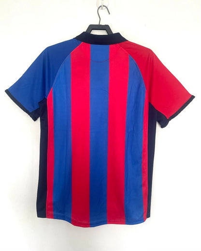 Barcelona 2001-2002 Retro