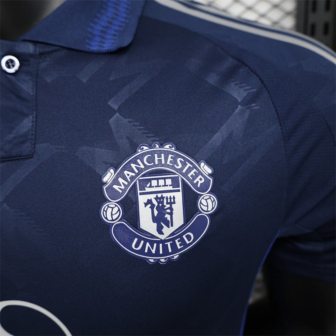Manchester United Vista 2024-25