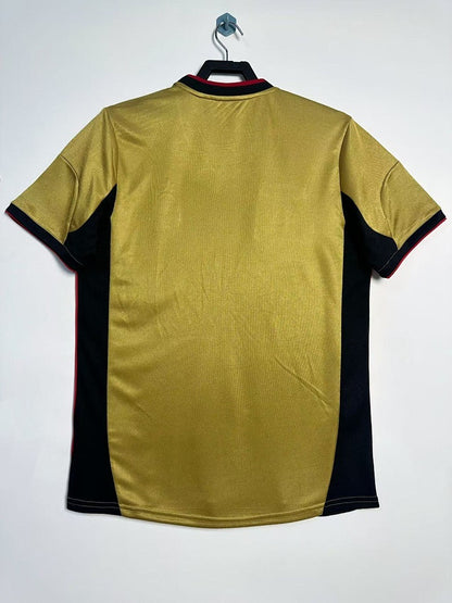 Milán 2013-2014 Retro