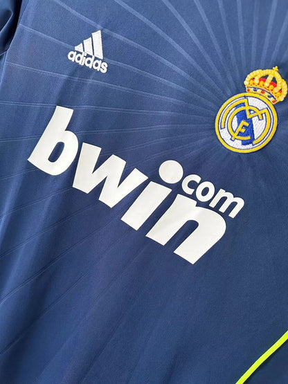 Real Madrid 2010-11 Retro