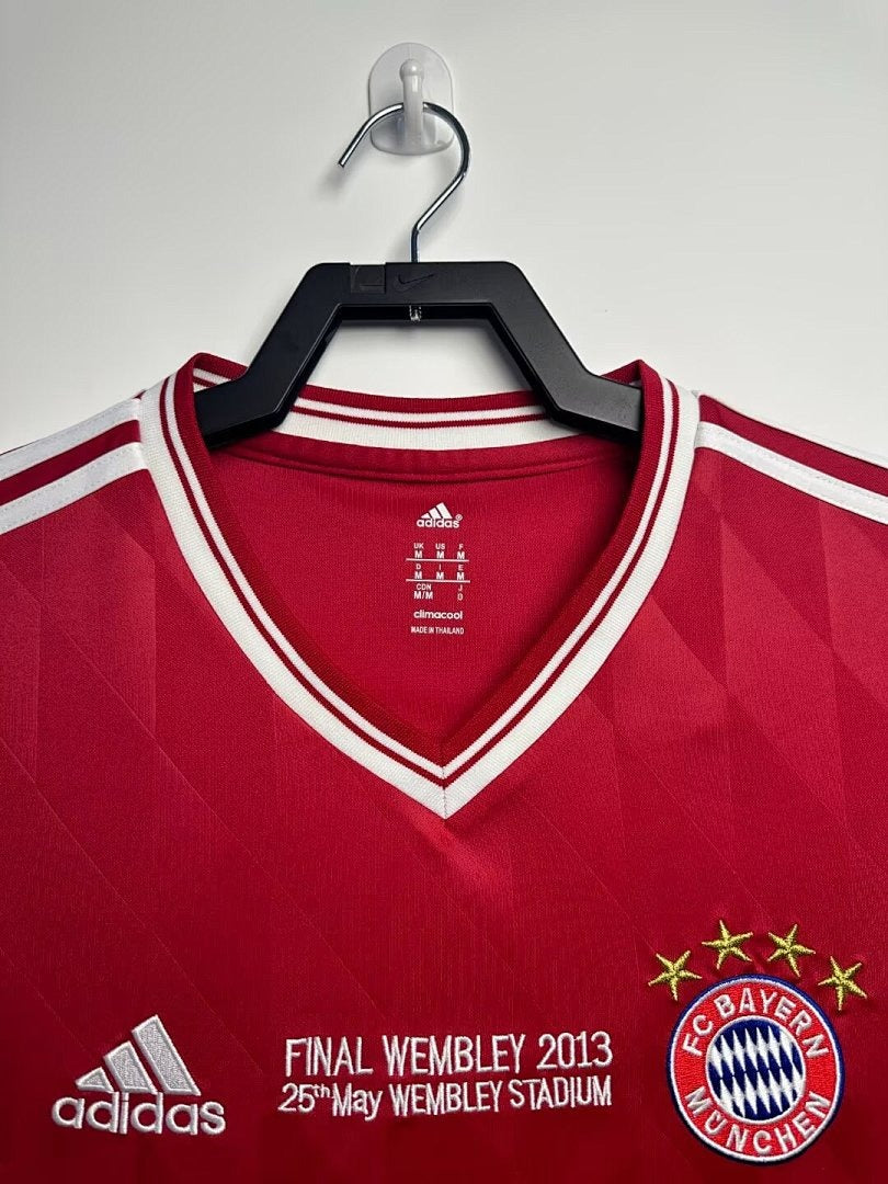 Bayer Munchen 2013-2014 Retro
