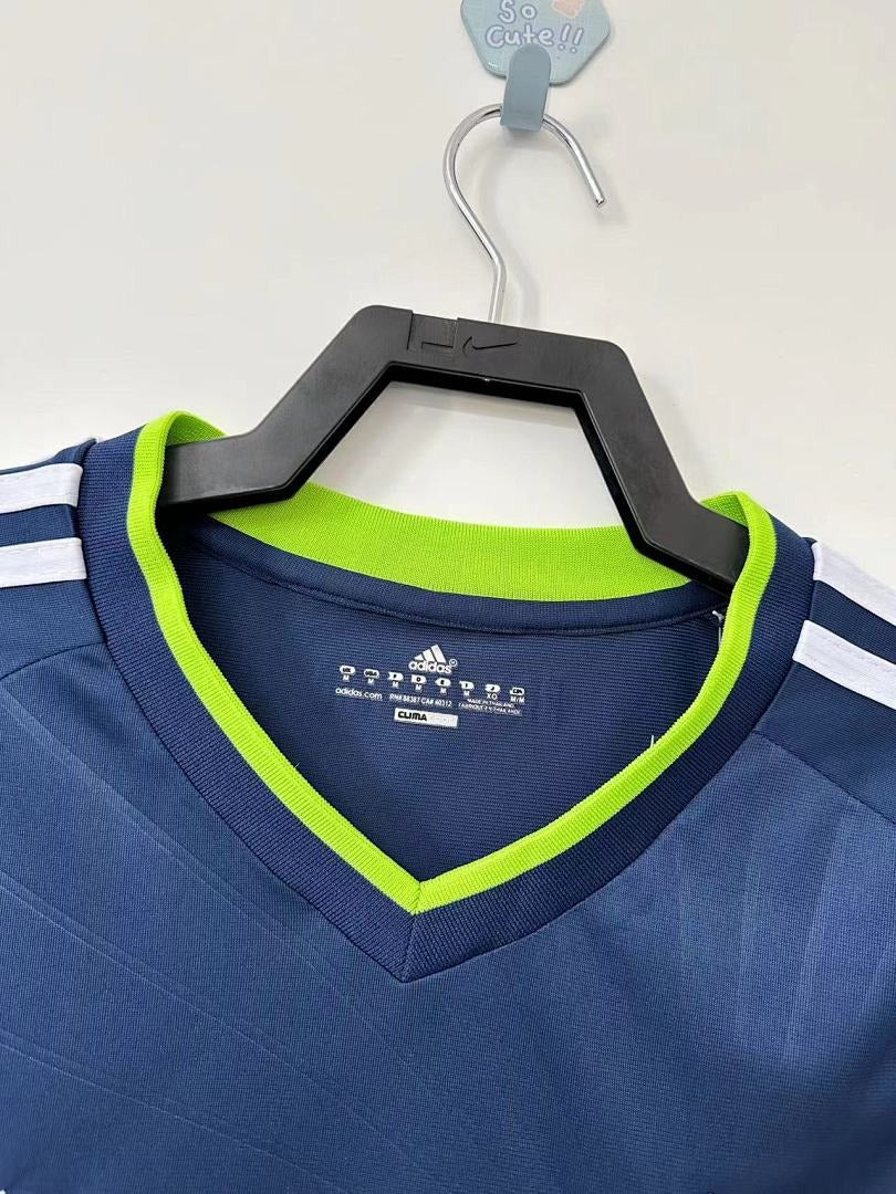 Real Madrid 2010-11 Retro