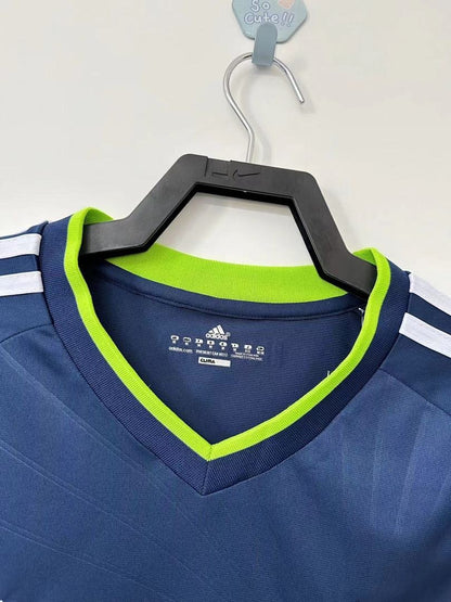 Real Madrid 2010-11 Retro