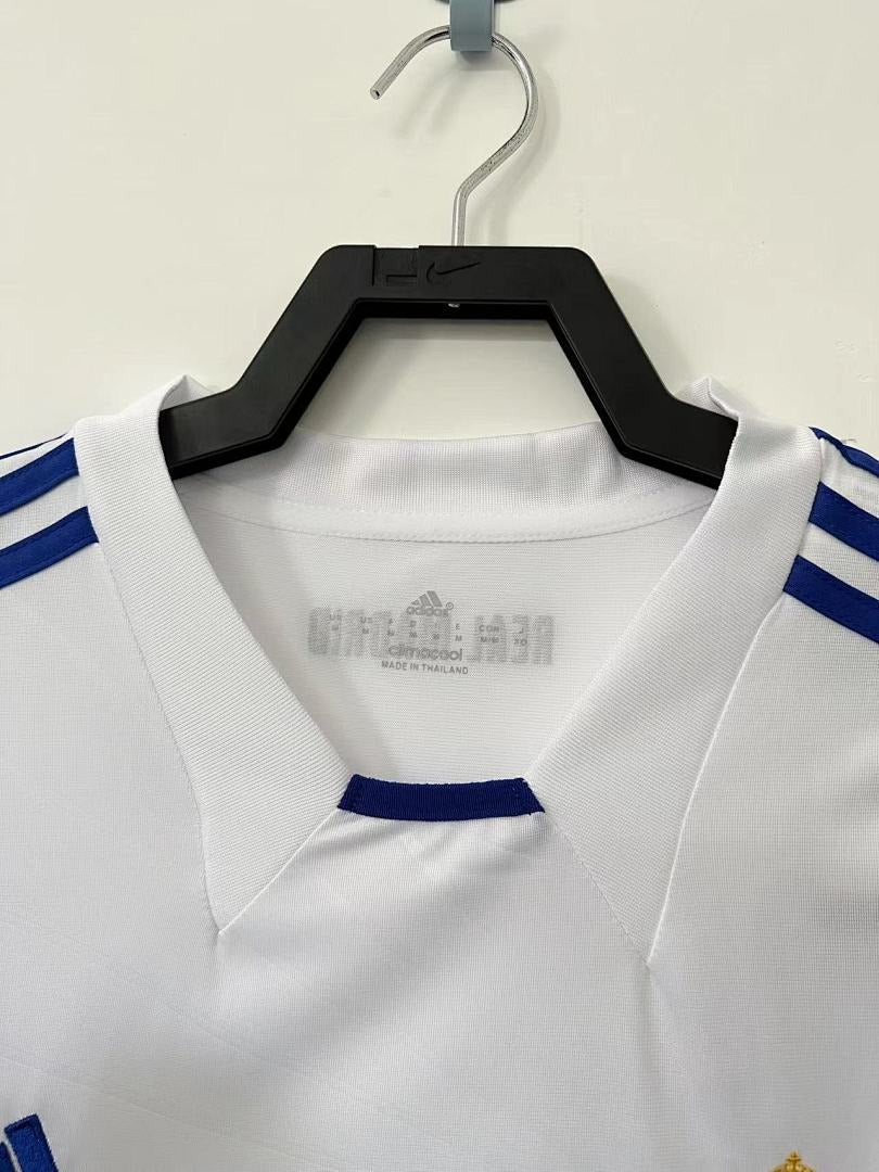Real Madrid 2010-11 Local Retro