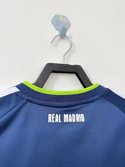 Real Madrid 2010-11 Retro